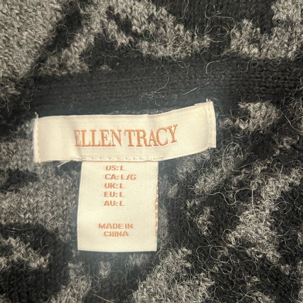 Ellen Tracy Wool Blend One Button Cardigan |Gray & Black Roses | SZ L | Like New - Picture 11 of 11